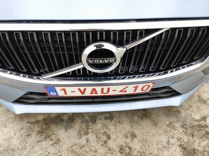 VOLVO XC60 &#3917 2018 yv1uza8vdk1240563