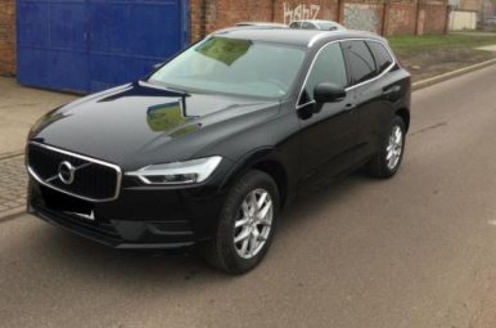 VOLVO XC60 2019 yv1uzarv1k1291800