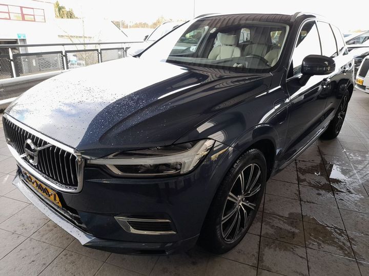 VOLVO XC60 2017 yv1uzbabdj1027863