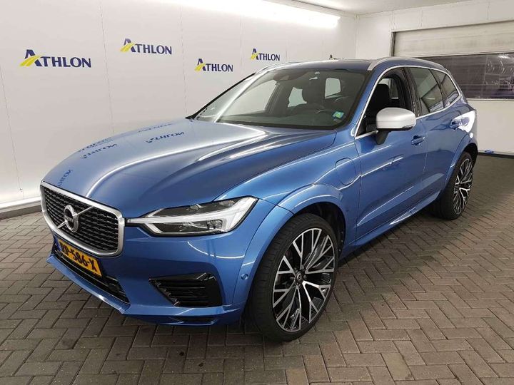 VOLVO XC60 2018 yv1uzbabdj1054457