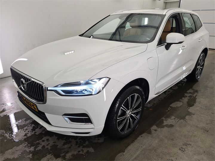 VOLVO XC60 2018 yv1uzbabdj1084003