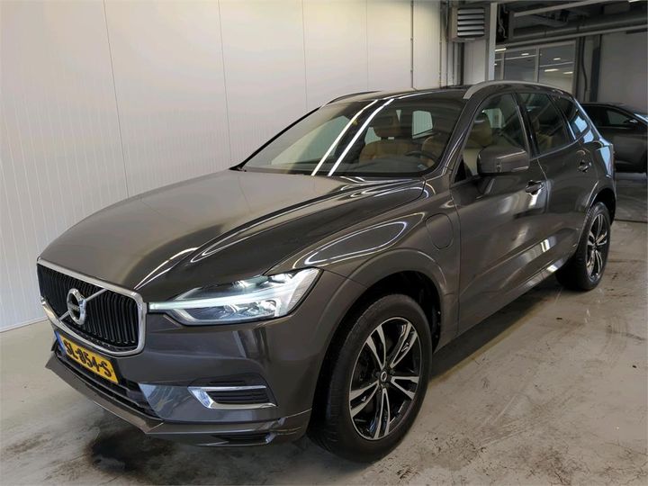 VOLVO XC60 2018 yv1uzbabdj1121084