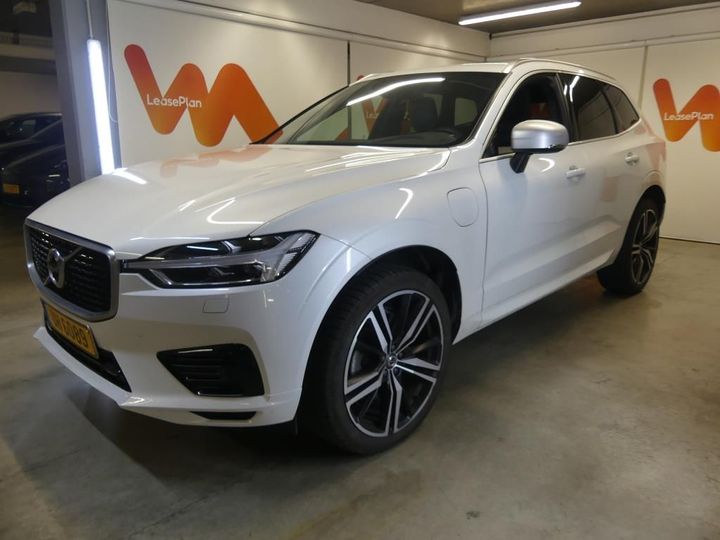 VOLVO XC60 2019 yv1uzbmtdk1338354