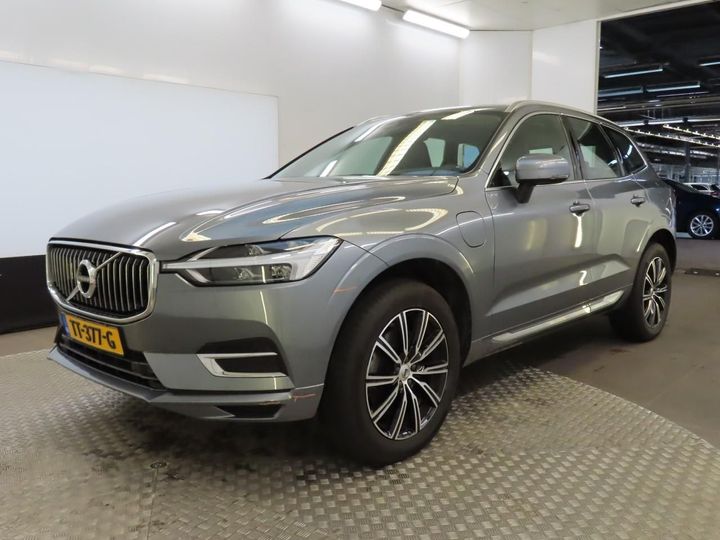 VOLVO XC60 2018 yv1uzbmudk1265153