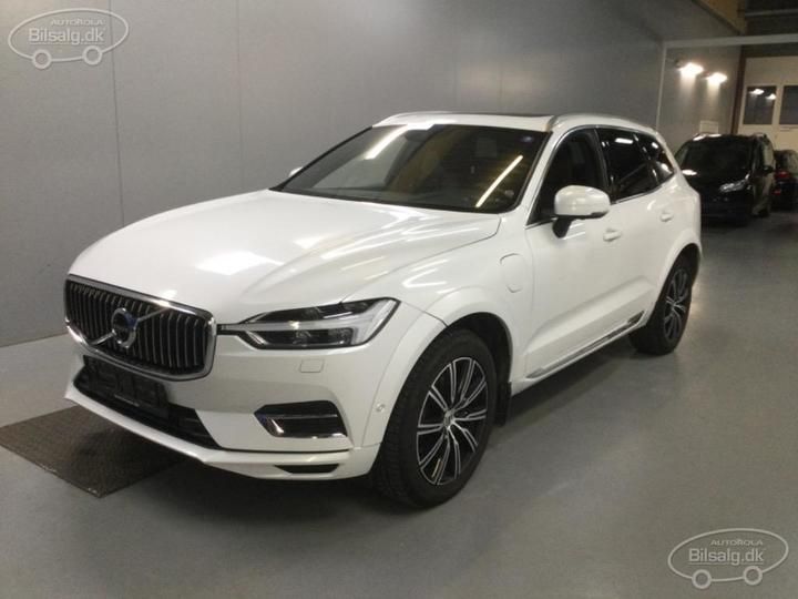 VOLVO XC60 SUV 2018 yv1uzbmudk1266097