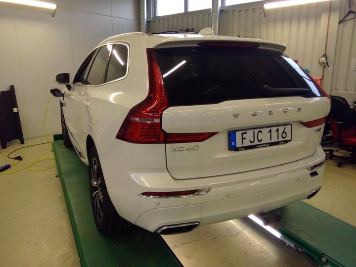 VOLVO XC60 2018 yv1uzbmudk1294292