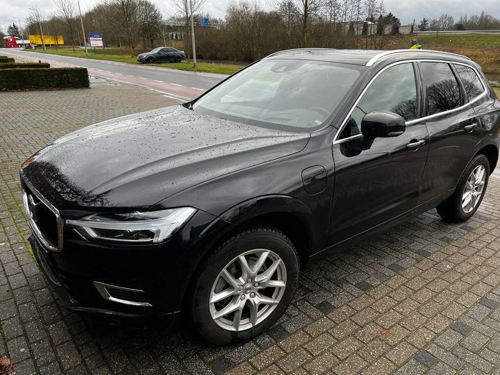 VOLVO XC60 2018 yv1uzbmvdk1204289