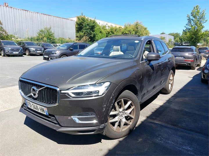 VOLVO XC60 2019 yv1uzbmvdk1328084