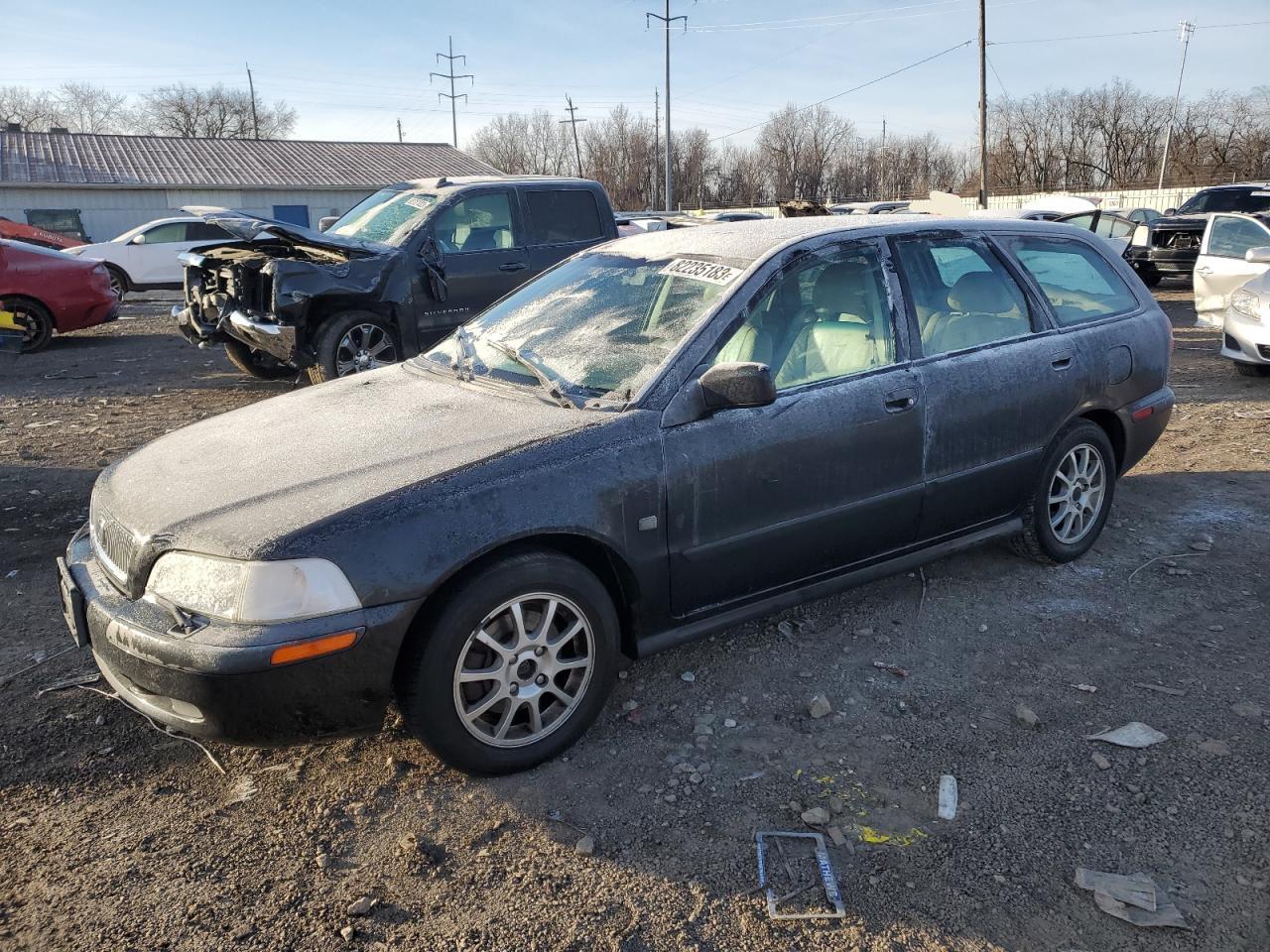 VOLVO V40 2001 yv1vw29531f714566