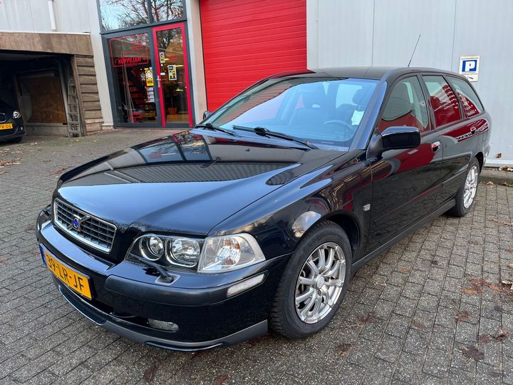 VOLVO V40 2003 yv1ww29624f030717