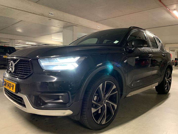 VOLVO XC40 2018 yv1xz13bcj2004707