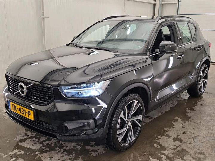 VOLVO XC40 2018 yv1xz14b1k2070627