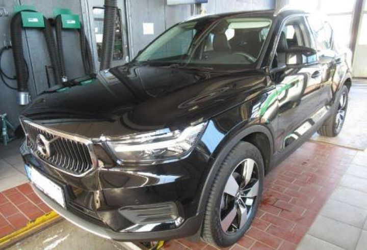 VOLVO XC40 2018 yv1xz14b1k2079029