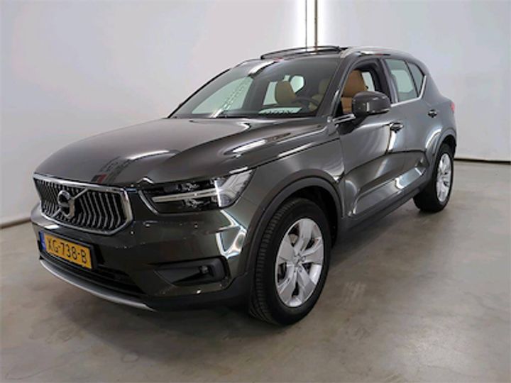 VOLVO XC40 2019 yv1xz14b1k2104218