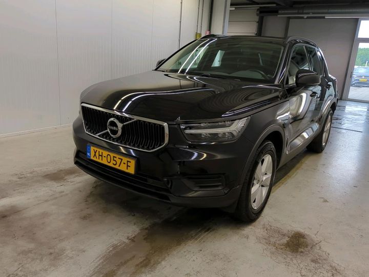 VOLVO XC40 2019 yv1xz14b1k2109841