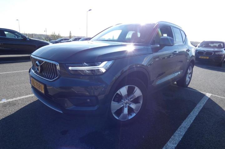 VOLVO XC40 2018 yv1xz14v1k2086225