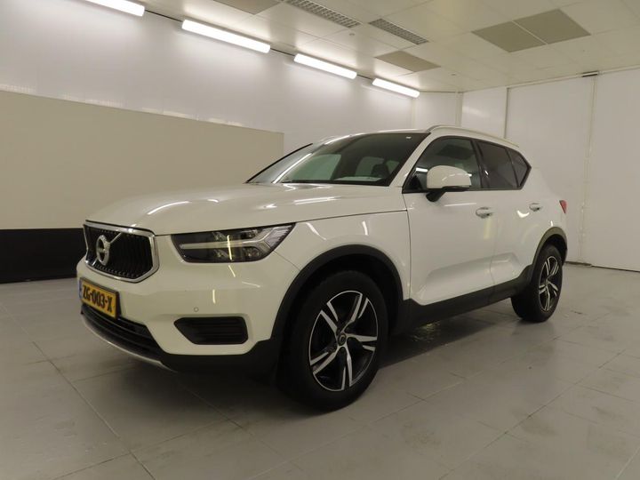 VOLVO XC40 2019 yv1xz14v1k2141443