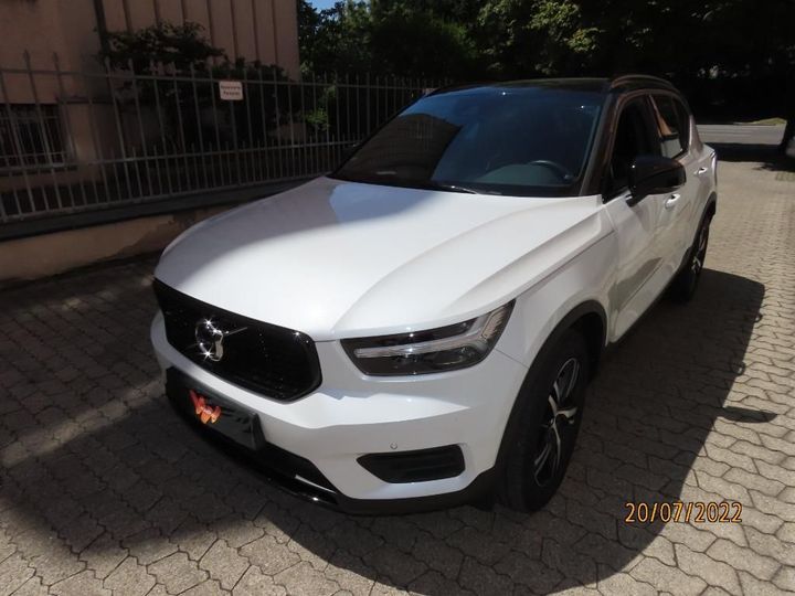 VOLVO XC40 2020 yv1xz15vdl2322977