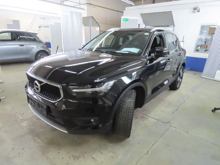 VOLVO XC40 2022 yv1xz15vdn2779265