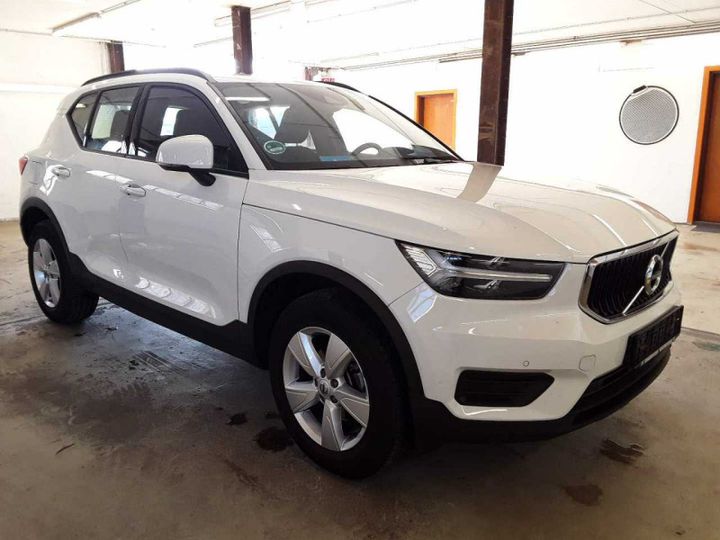 VOLVO XC40 2018 yv1xz72b1k2100306