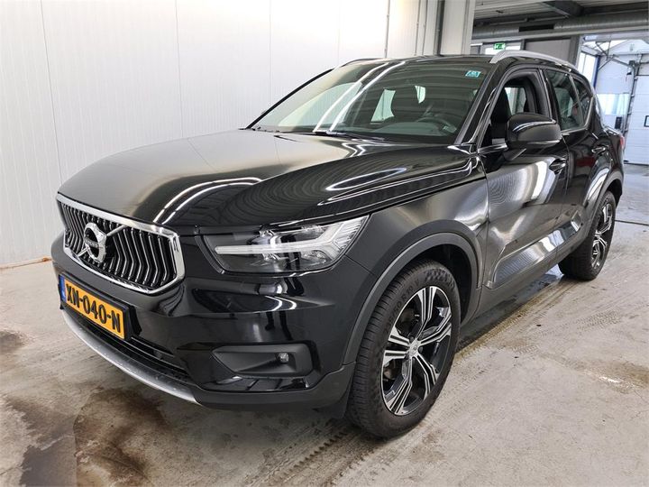 VOLVO XC40 2019 yv1xz72b1k2124141