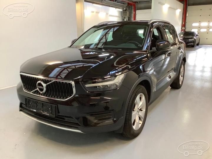 VOLVO XC40 SUV 2019 yv1xz72v1k2143213