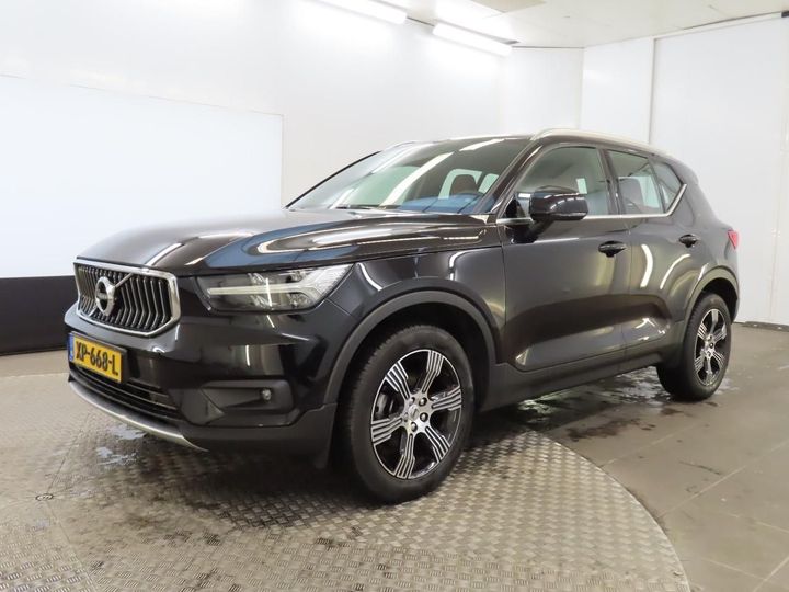 VOLVO XC40 2019 yv1xz72vdk2126485