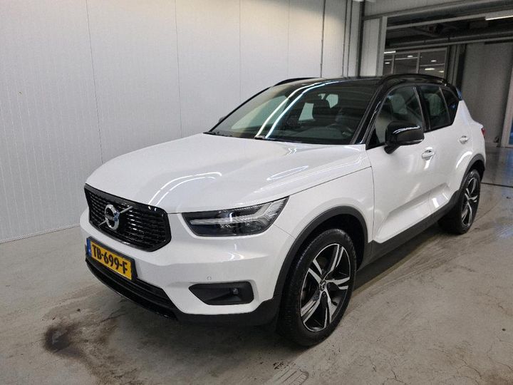 VOLVO XC40 2018 yv1xzacbdk2056841