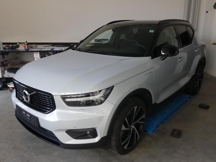 VOLVO XC40 2020 yv1xzbbbfm2442436