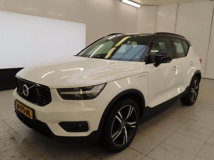 VOLVO XC40 2020 yv1xzbbvfl2313414