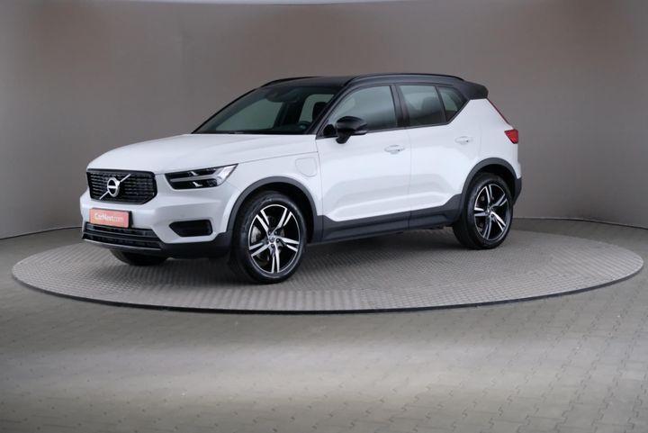 VOLVO XC40 2020 yv1xzbbvfl2342025