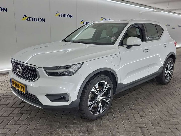 VOLVO XC40 2020 yv1xzbbvfl2348365