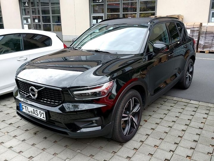 VOLVO XC40 2020 yv1xzbbvfm2421933