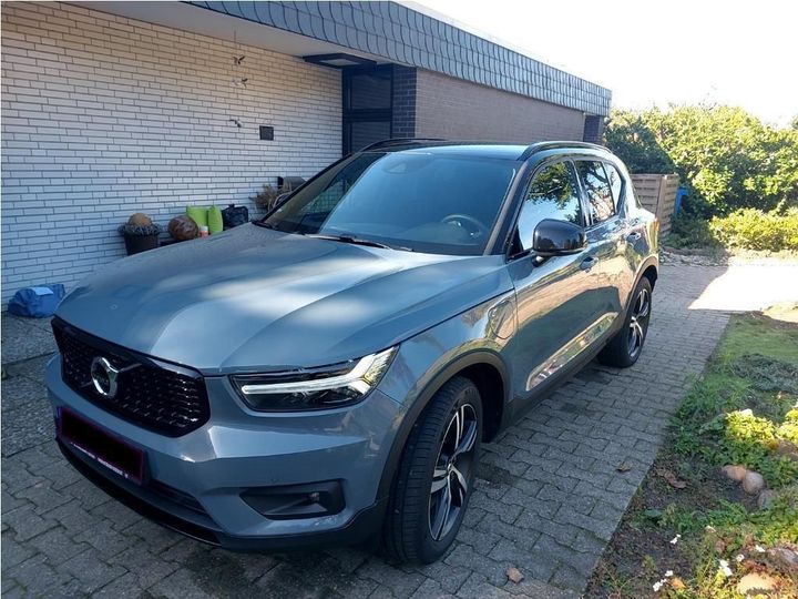 VOLVO XC40 2020 yv1xzbbvfm2427549