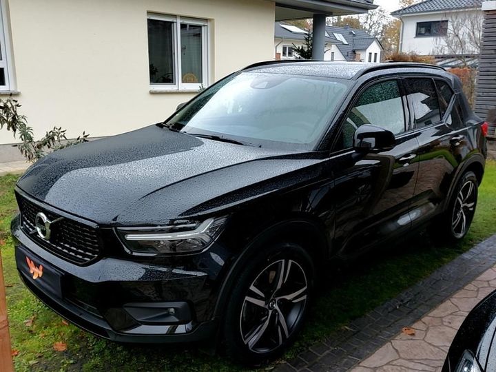 VOLVO XC40 2020 yv1xzbwvfm2451171