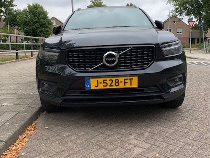 VOLVO XC40 2020 yv1xzk9vdm2402506