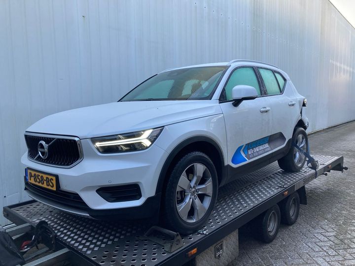 VOLVO XC40 2022 yv1xzl4v1n2737241