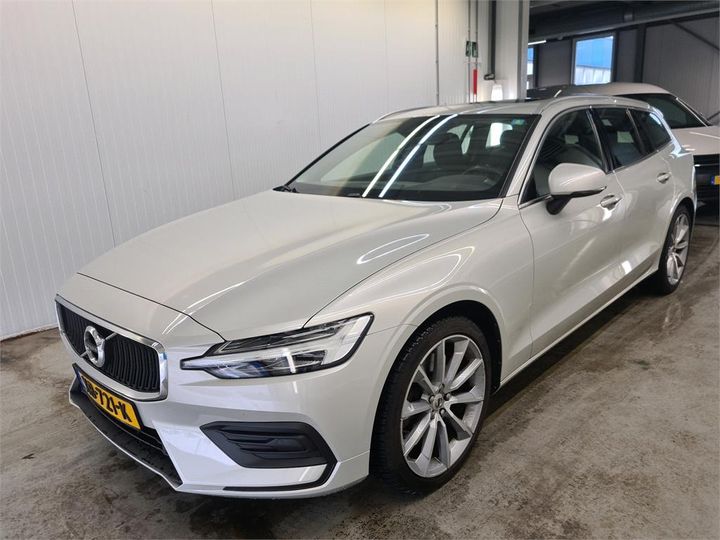 VOLVO V60 2018 yv1zw25tdk1013070