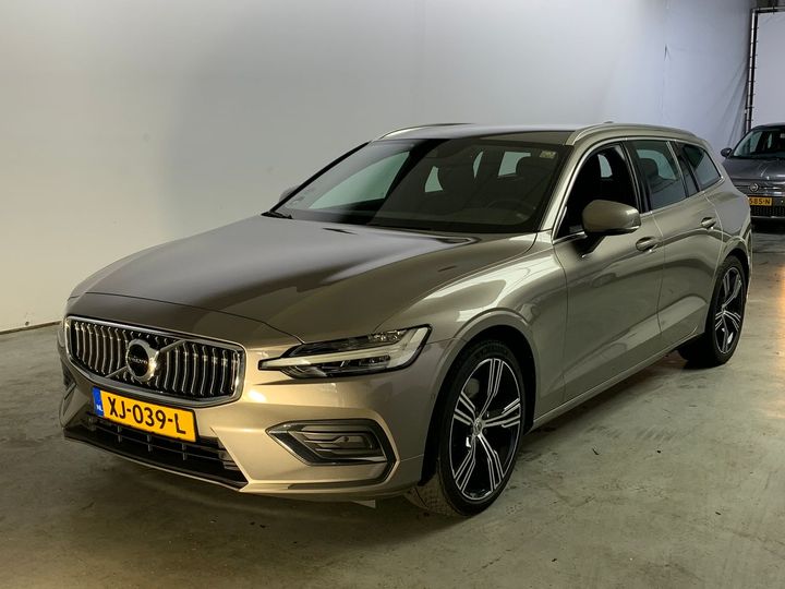 VOLVO V60 2019 yv1zw25tdk1025581