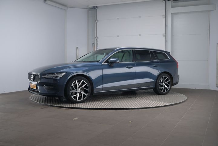 VOLVO V60 2018 yv1zw25udk2022571