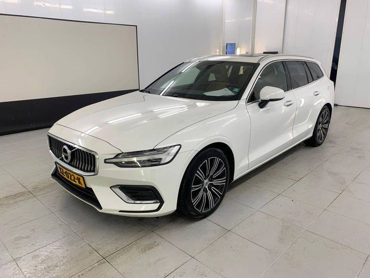 VOLVO V60 2019 yv1zw25udk2329660