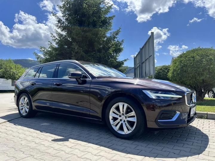 VOLVO V60 2019 yv1zw72udk2340545