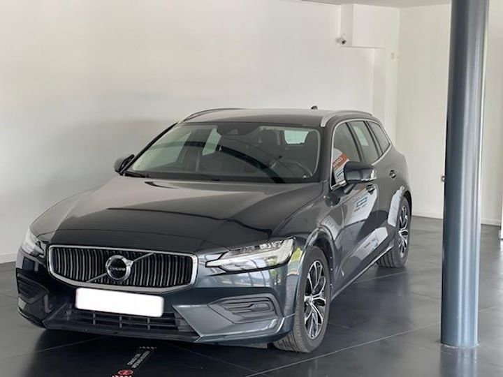 VOLVO V60 ESTATE 2018 yv1zw72vdk1013532