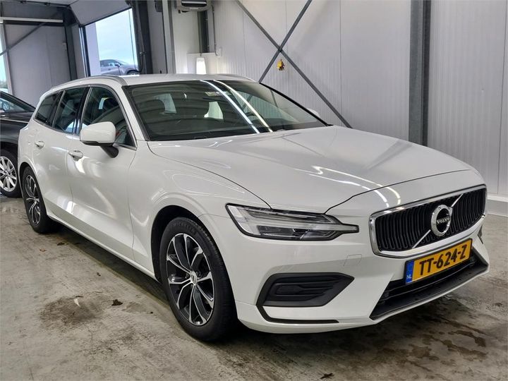 VOLVO V60 2018 yv1zw72vdk1017248