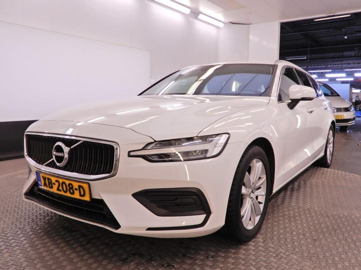 VOLVO V60 2018 yv1zw72vdk1022864