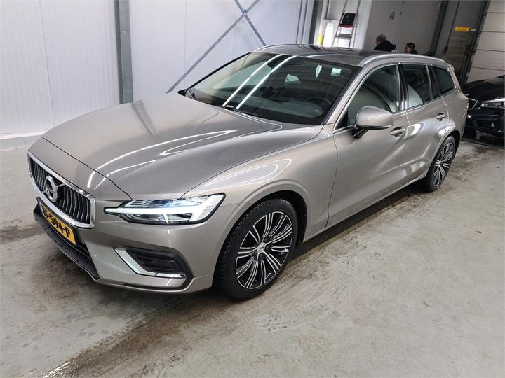 VOLVO V60 2018 yv1zwa8udk1004405