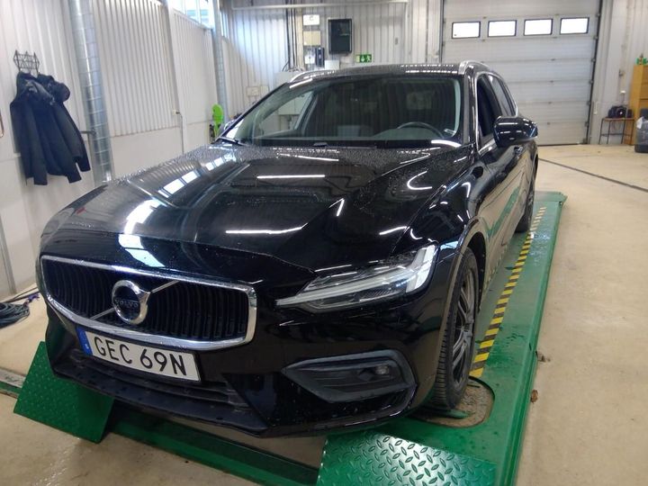 VOLVO V60 2019 yv1zwarvcl2360036