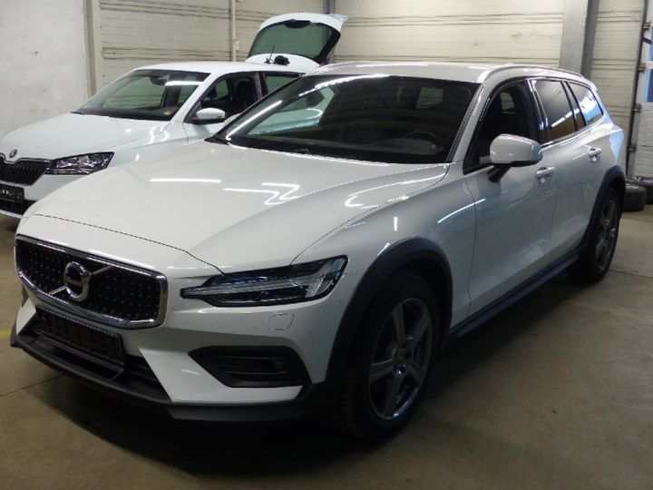 VOLVO V60 CROSS COUNTRY 2019 yv1zza8tcl1040287