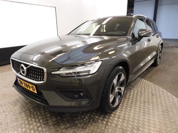 VOLVO V60 CROSS COUNTRY 2019 yv1zza8vck1003988