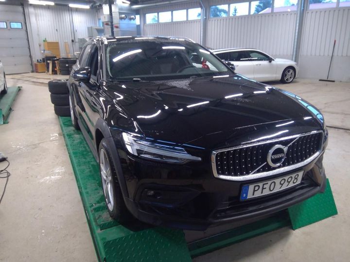 VOLVO V60 CROSS COUNT 2019 yv1zza8vcl1033769